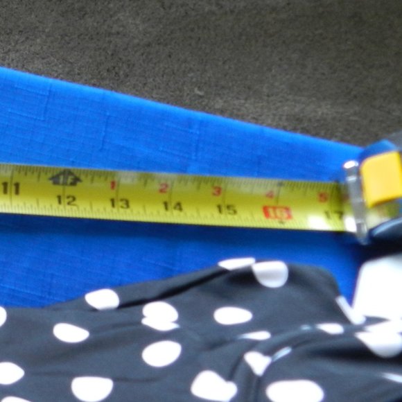 Tankini top, b/w polka dot NWT - Picture 6 of 6